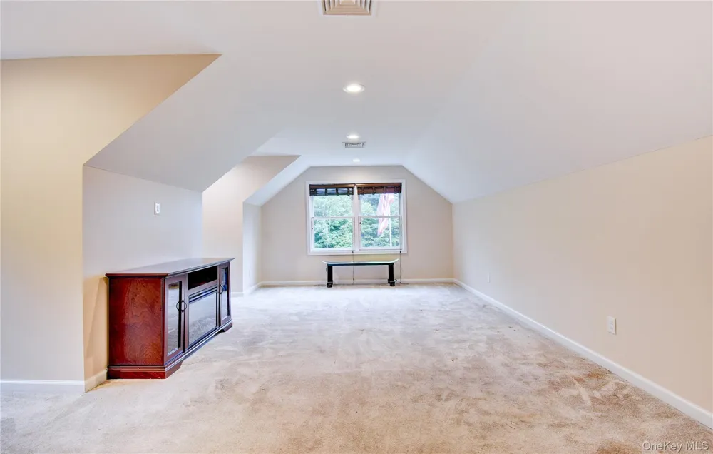 28 Hickory Lane Westtown, NY 10998