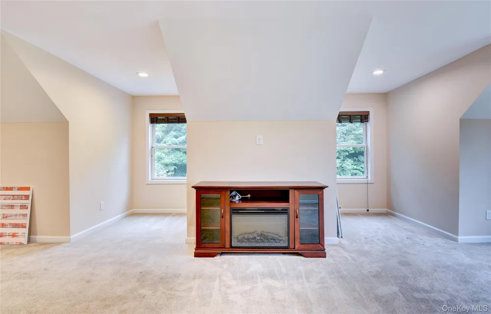 28 Hickory Lane Westtown, NY 10998