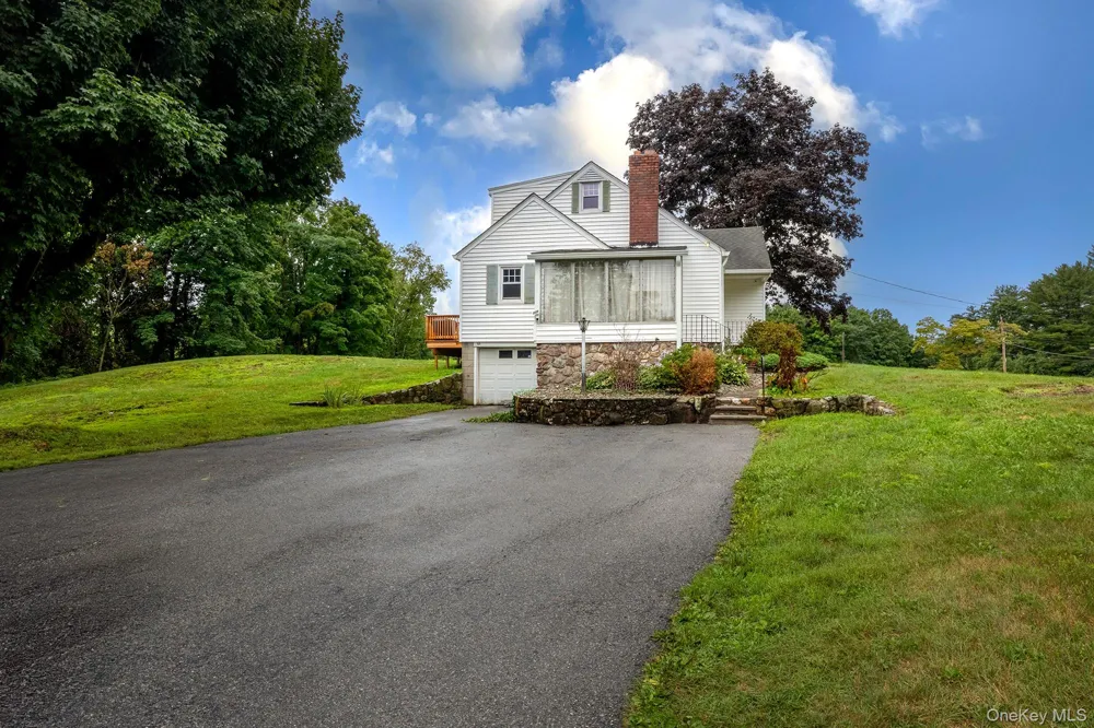 114 Cramer Road Poughkeepsie, NY 12603