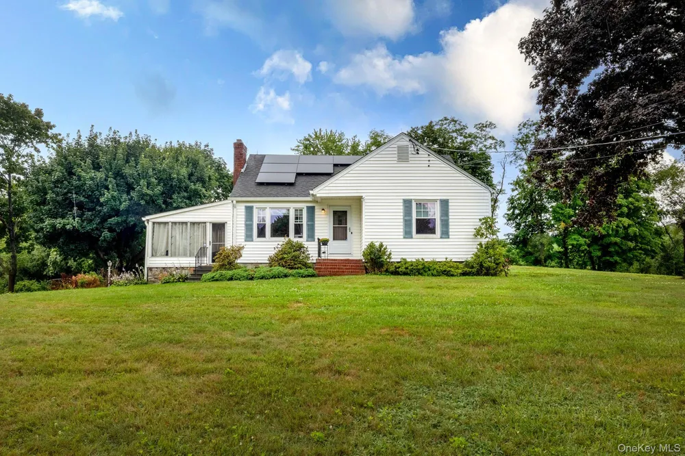 114 Cramer Road Poughkeepsie, NY 12603