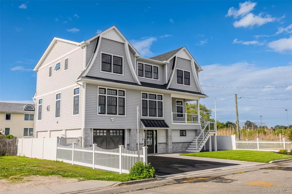 3681 Naomi Street Seaford, NY 11783