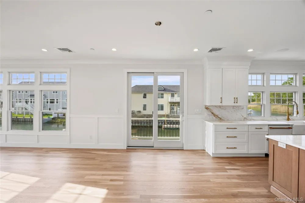 3681 Naomi Street Seaford, NY 11783