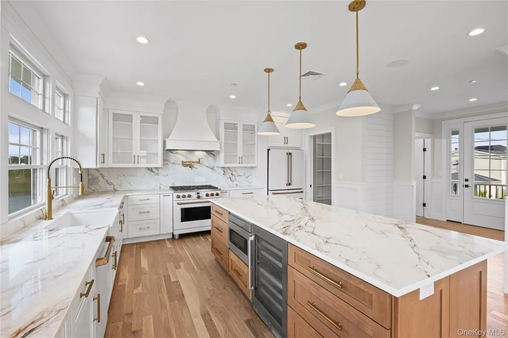 3681 Naomi Street Seaford, NY 11783