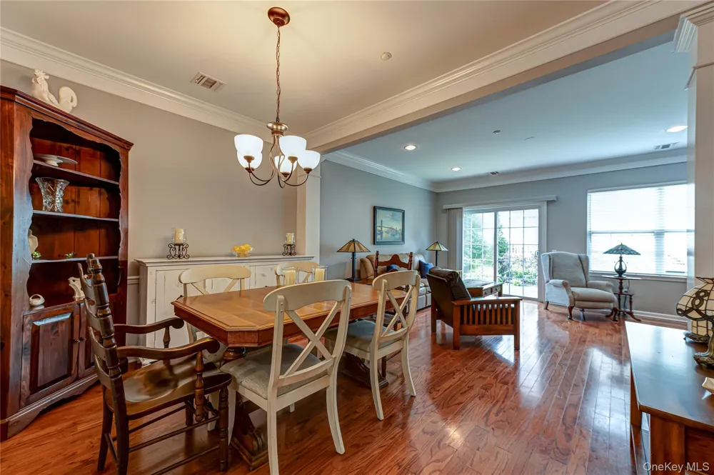 169 Southampton Drive Massapequa, NY 11758