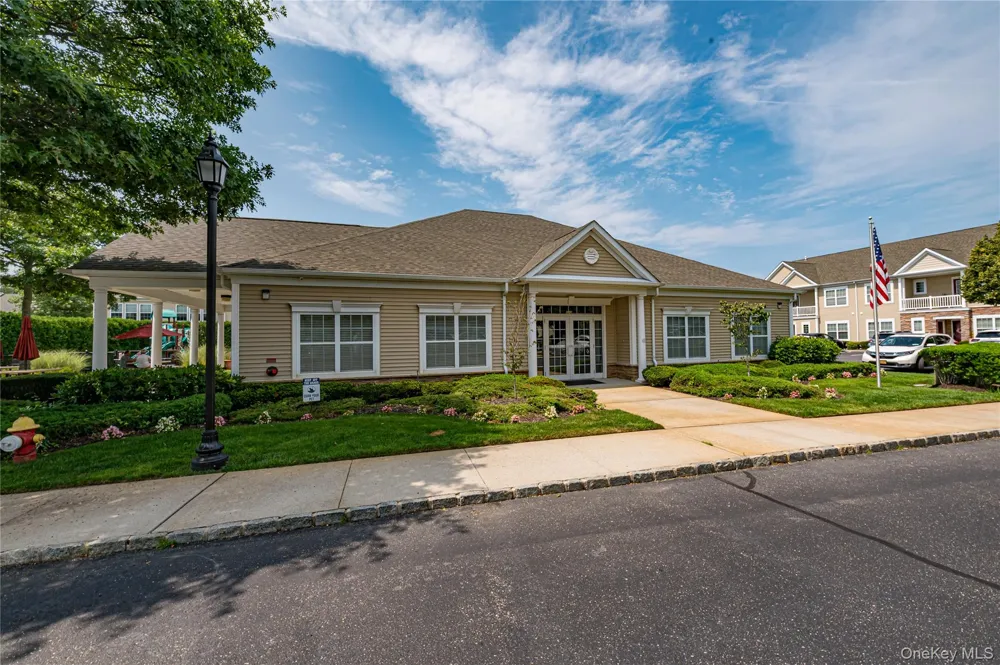 169 Southampton Drive Massapequa, NY 11758