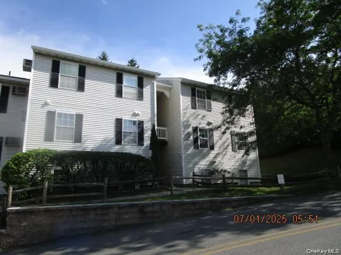 28 Lexington Hill #6