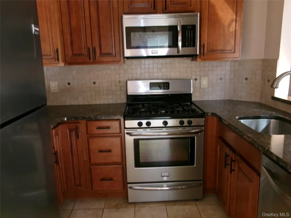 28 Lexington Hill #6 Harriman, NY 10926