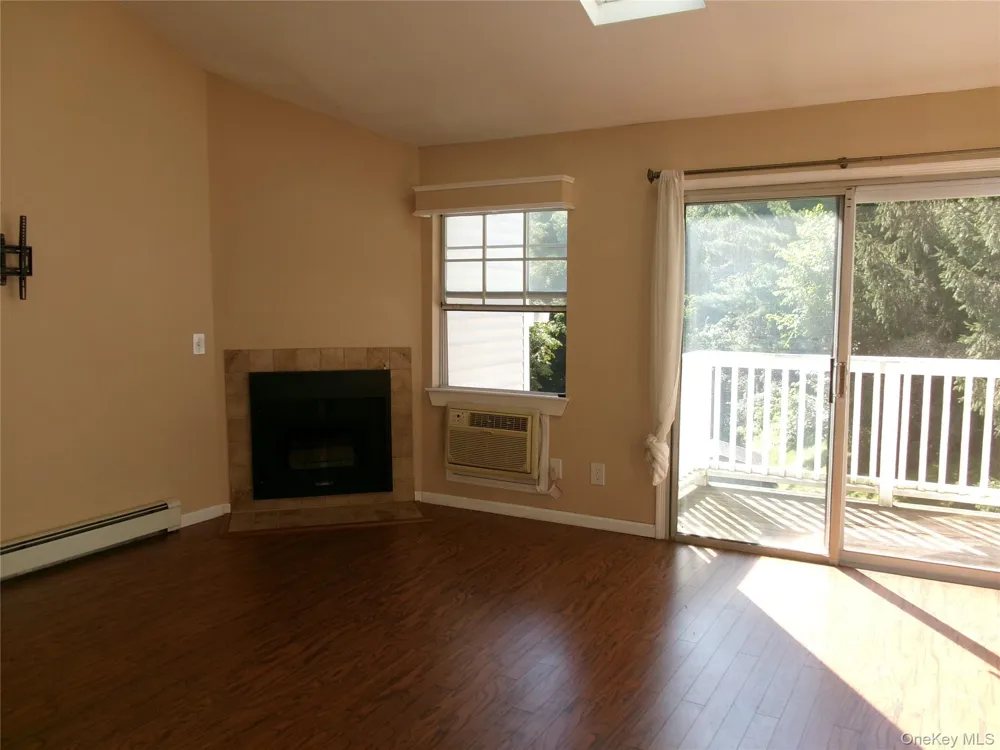 28 Lexington Hill #6 Harriman, NY 10926