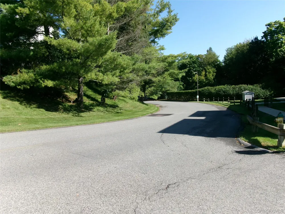 28 Lexington Hill #6 Harriman, NY 10926
