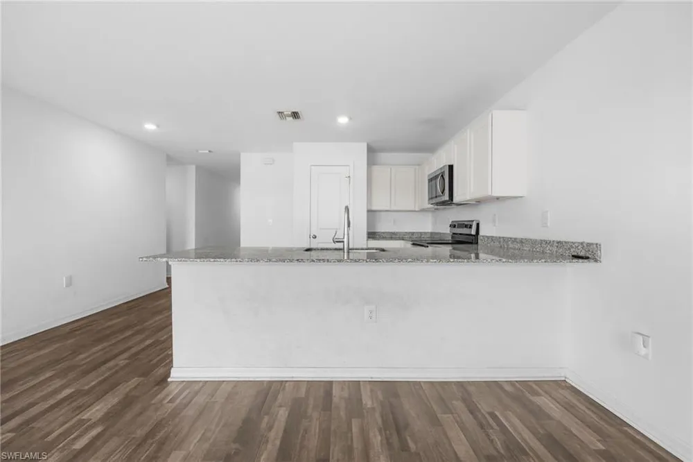 8043 Mangrove Circle Labelle, FL 33935