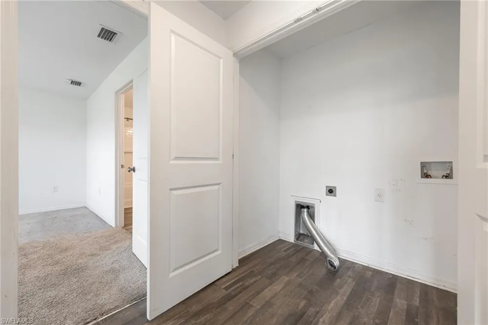 8043 Mangrove Circle Labelle, FL 33935