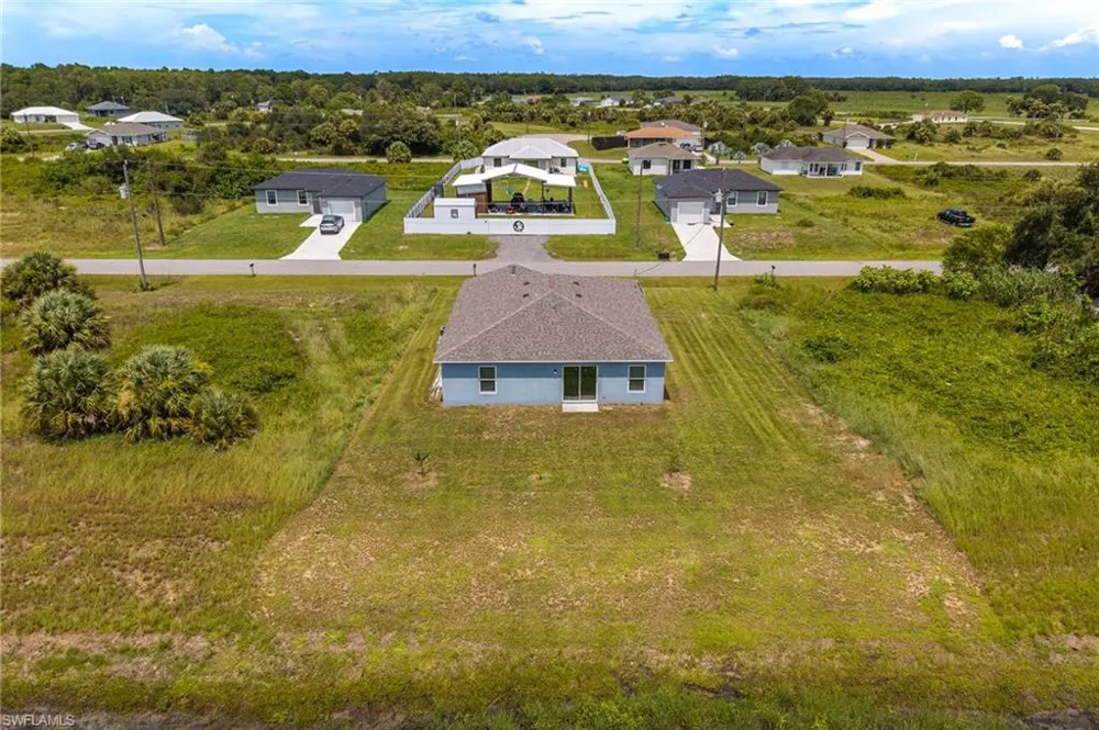 8043 Mangrove Circle Labelle, FL 33935