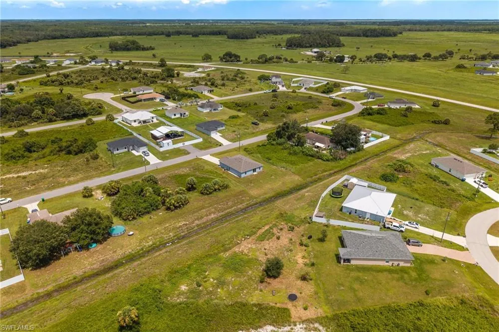 8043 Mangrove Circle Labelle, FL 33935
