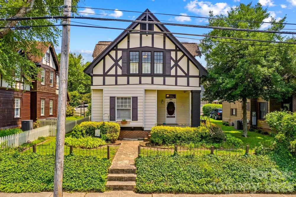 309 Ellis Street Salisbury, NC 28144