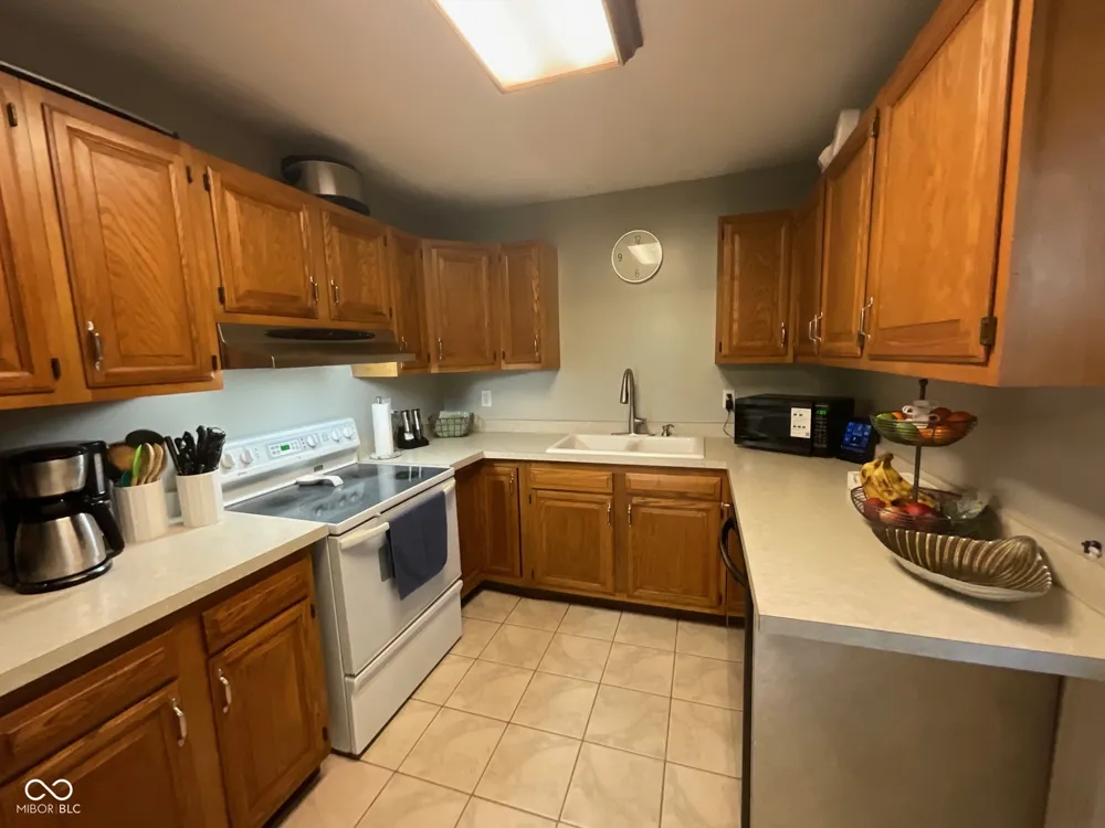 9300 E Brooks Lane Rockville, IN 47872