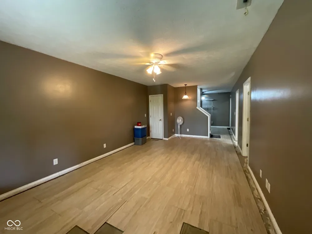 9300 E Brooks Lane Rockville, IN 47872