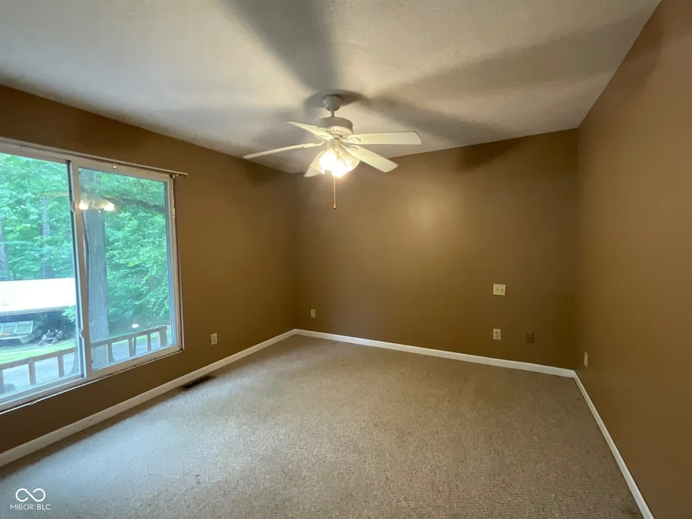 9300 E Brooks Lane Rockville, IN 47872