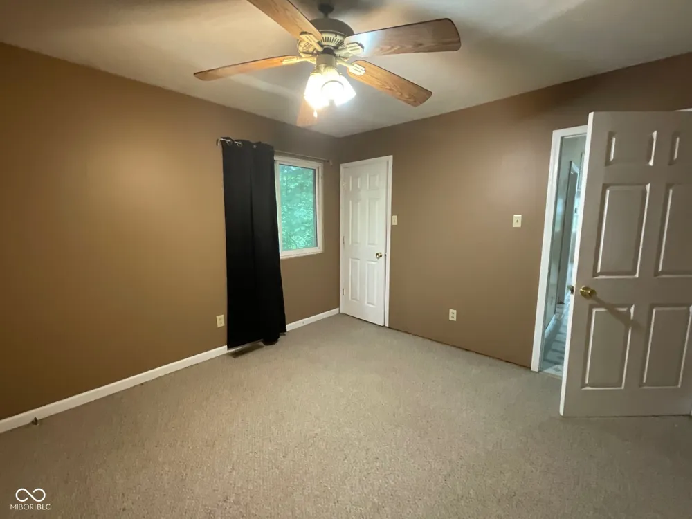 9300 E Brooks Lane Rockville, IN 47872