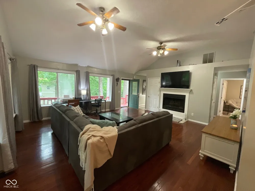 9300 E Brooks Lane Rockville, IN 47872