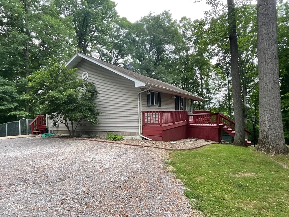 9300 E Brooks Lane Rockville, IN 47872