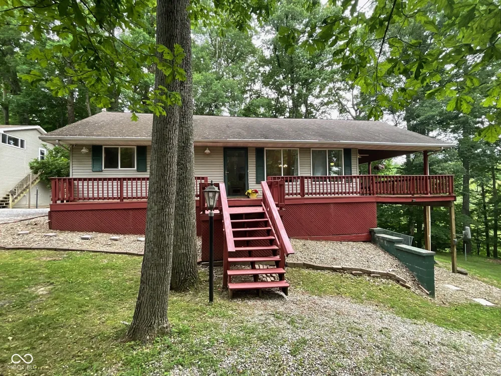 9300 E Brooks Lane Rockville, IN 47872