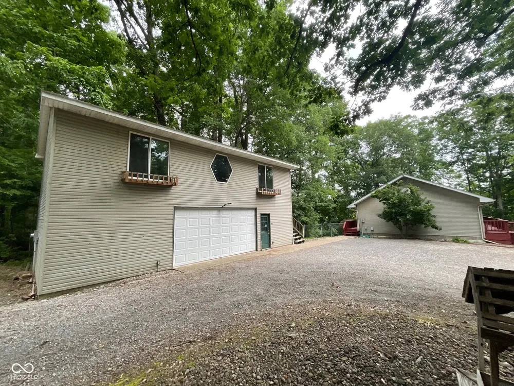 9300 E Brooks Lane Rockville, IN 47872