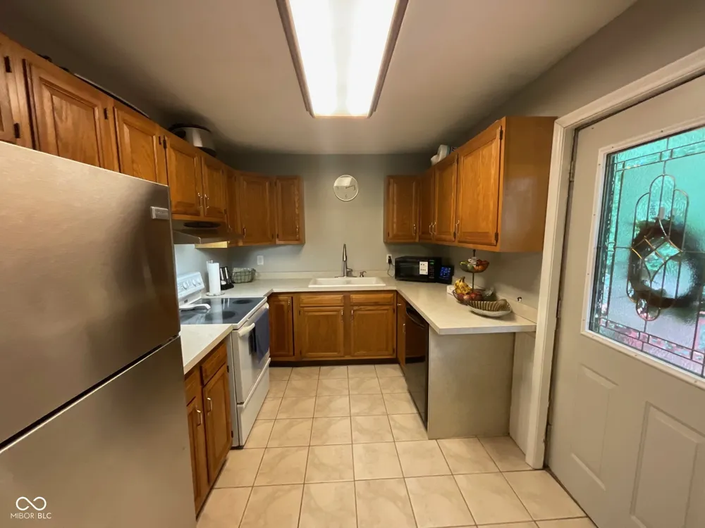 9300 E Brooks Lane Rockville, IN 47872