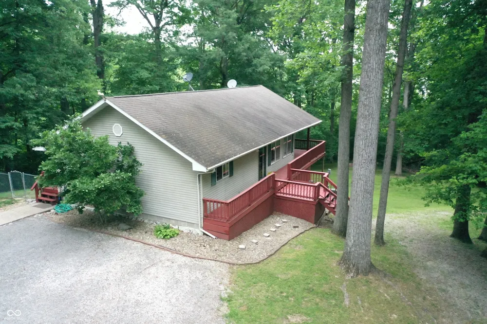 9300 E Brooks Lane Rockville, IN 47872