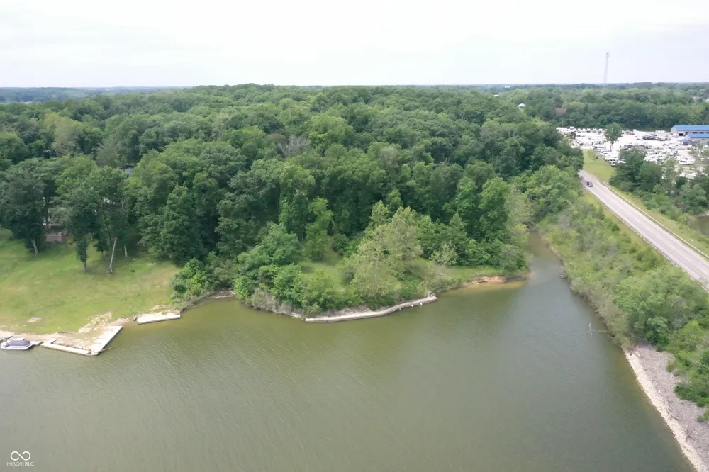 9300 E Brooks Lane Rockville, IN 47872