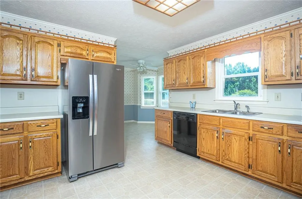 195 Skyview Drive Social Circle, GA 30025