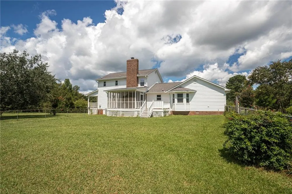 195 Skyview Drive Social Circle, GA 30025