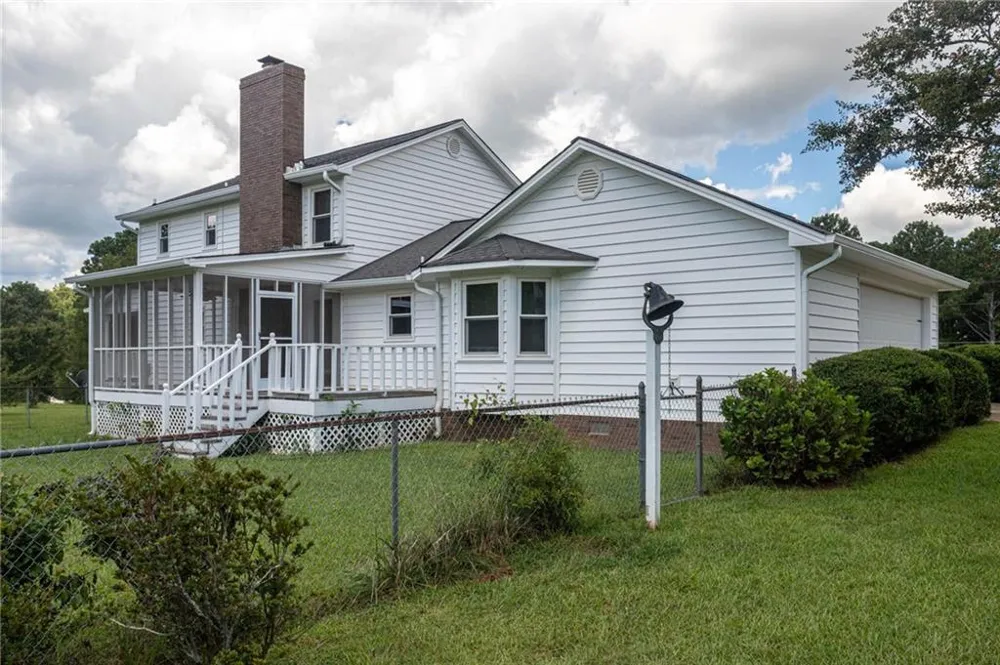 195 Skyview Drive Social Circle, GA 30025