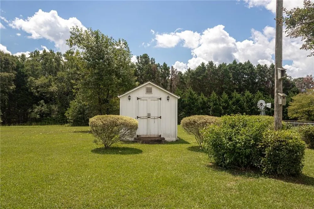 195 Skyview Drive Social Circle, GA 30025