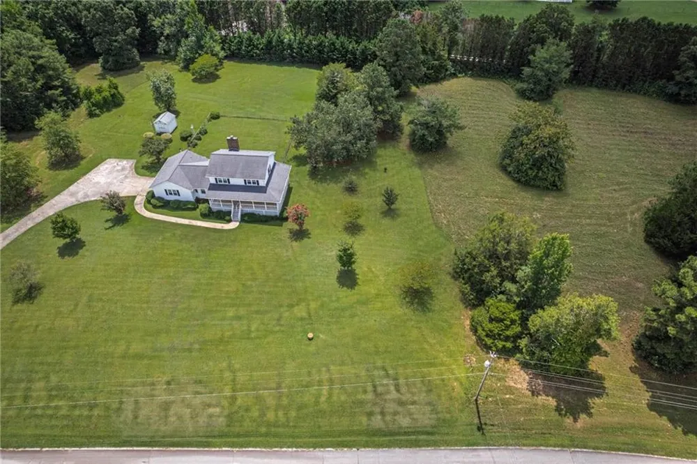 195 Skyview Drive Social Circle, GA 30025