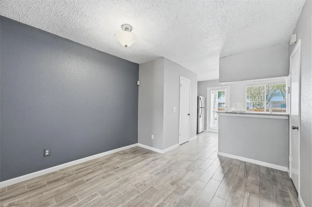 2808 Grants Lake Boulevard #304 Sugar Land, TX 77479