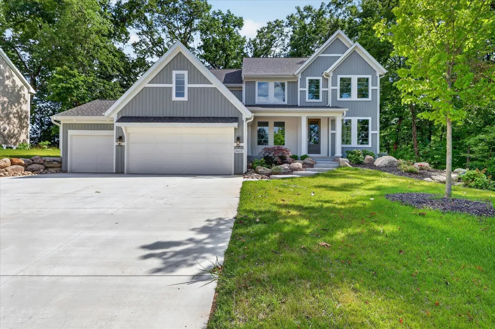 8605 Brighten Trail Mattawan, MI 49071