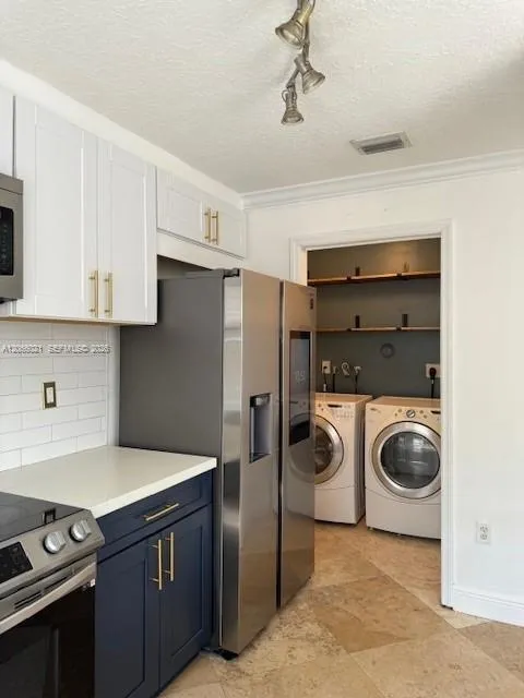 15242 SW 30th Ter #15242 Miami, FL 33185