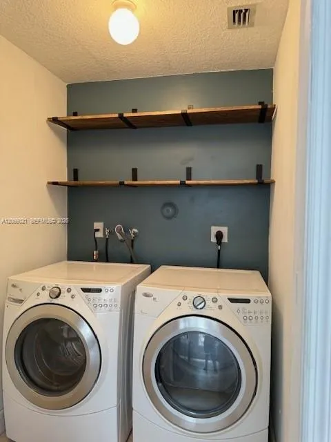15242 SW 30th Ter #15242 Miami, FL 33185
