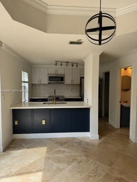 15242 SW 30th Ter #15242 Miami, FL 33185
