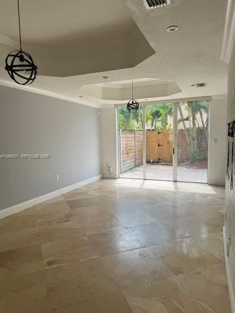 15242 SW 30th Ter #15242 Miami, FL 33185