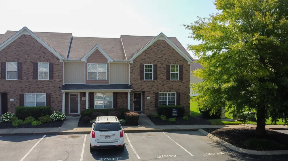 2039 Victory Gallop Ln Murfreesboro, TN 37128