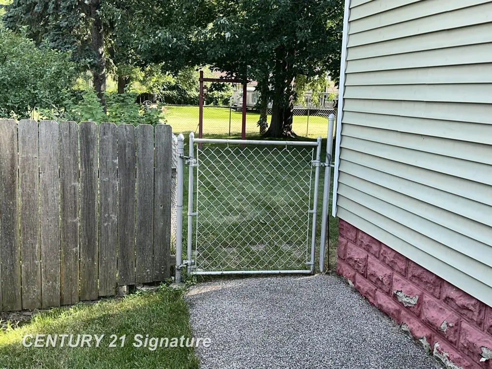 407 W Jenny Street Bay City City, MI 48706