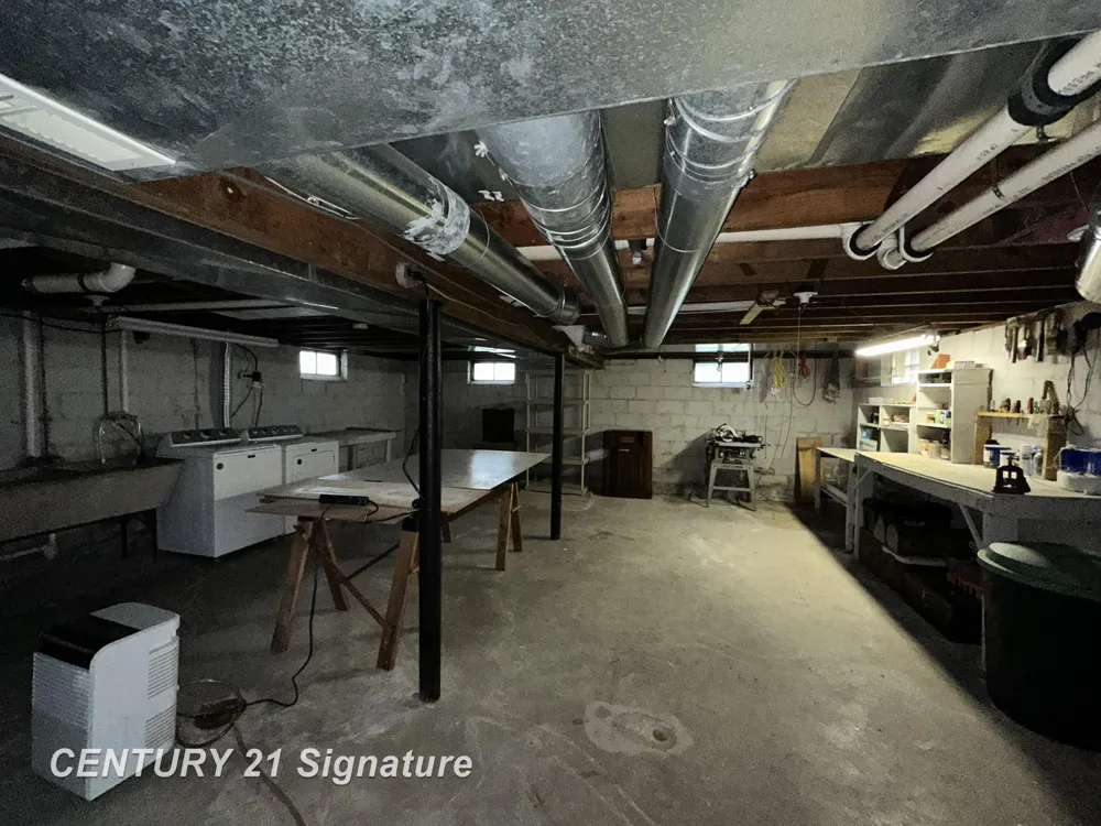 407 W Jenny Street Bay City City, MI 48706