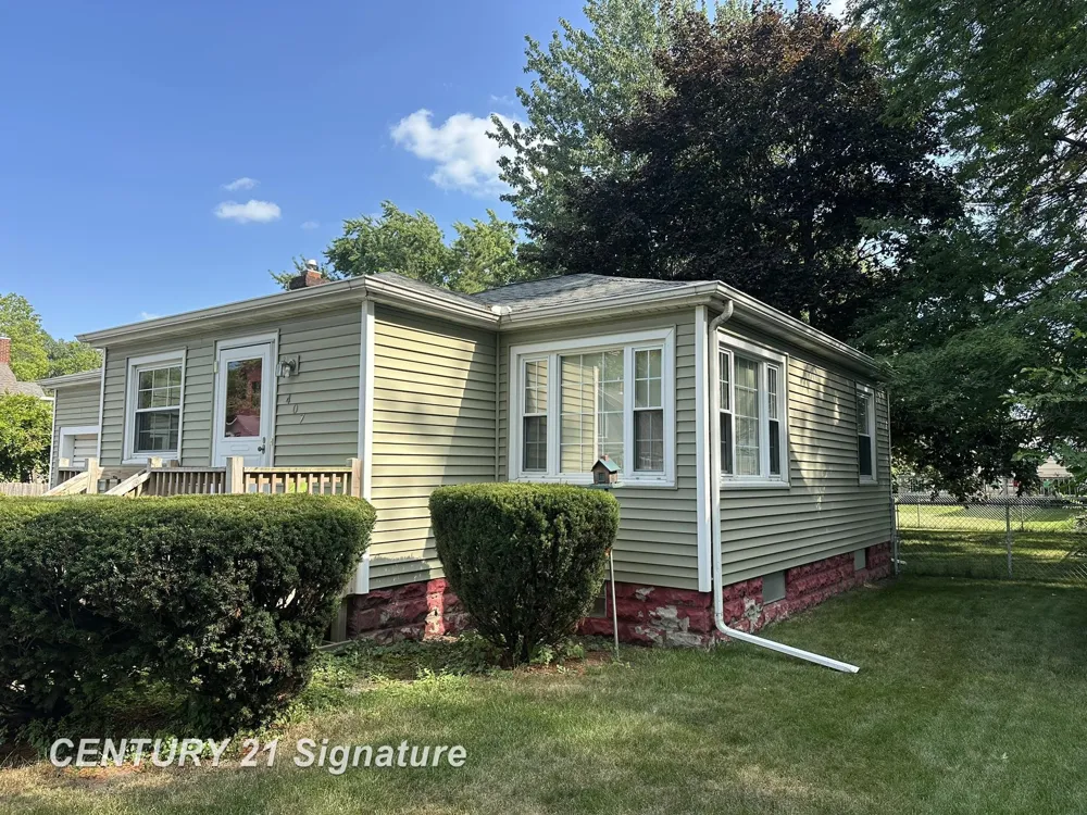 407 W Jenny Street Bay City City, MI 48706