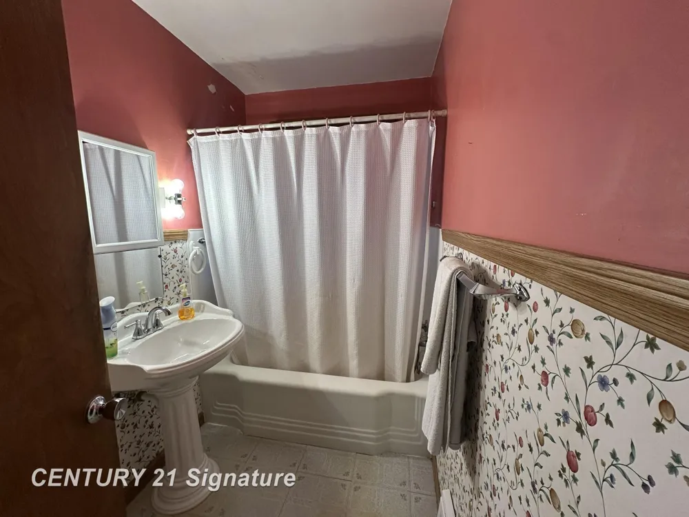 407 W Jenny Street Bay City City, MI 48706