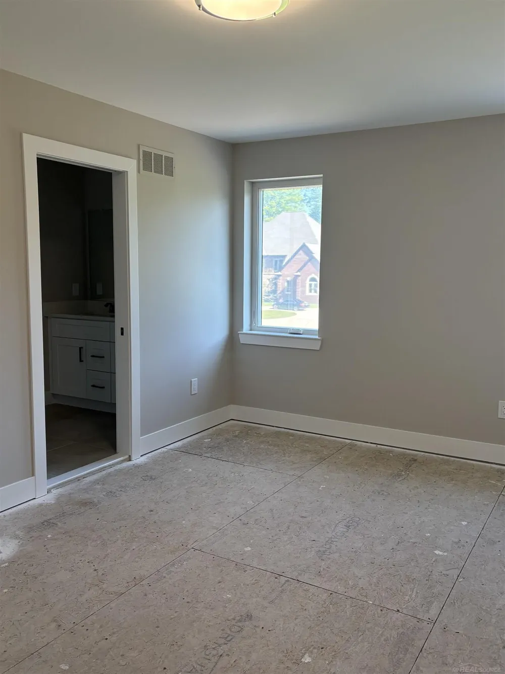 10505 Excalibur Drive Shelby Charter Township, MI 48315