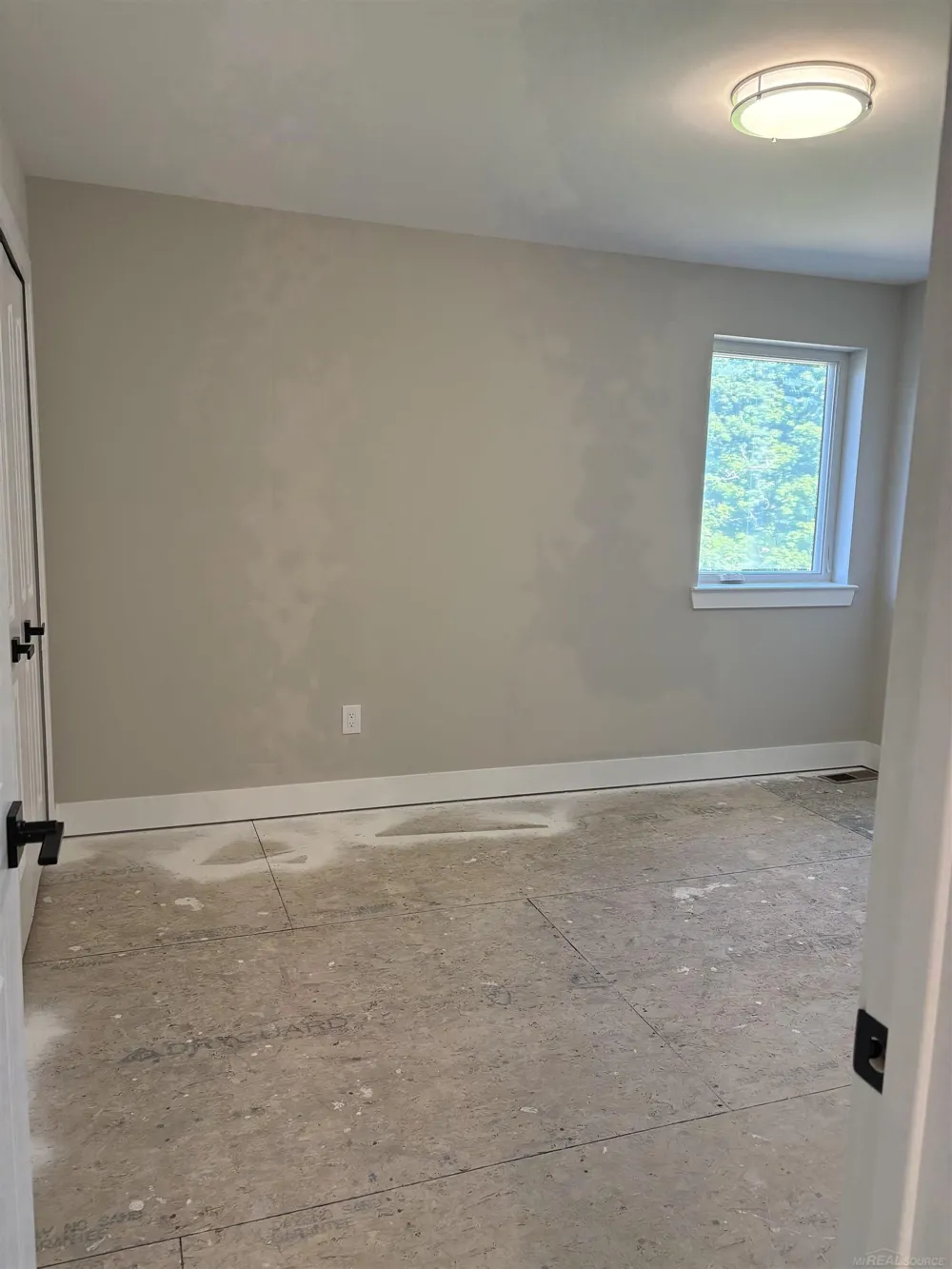 10505 Excalibur Drive Shelby Charter Township, MI 48315