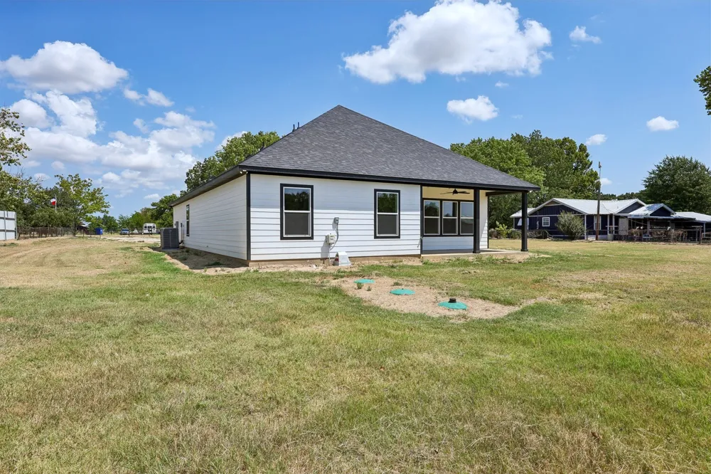 592 VZ County Road 2430 Mabank, TX 75147