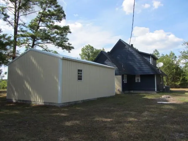 17 Julia Justice Road Huntsville, TX 77320