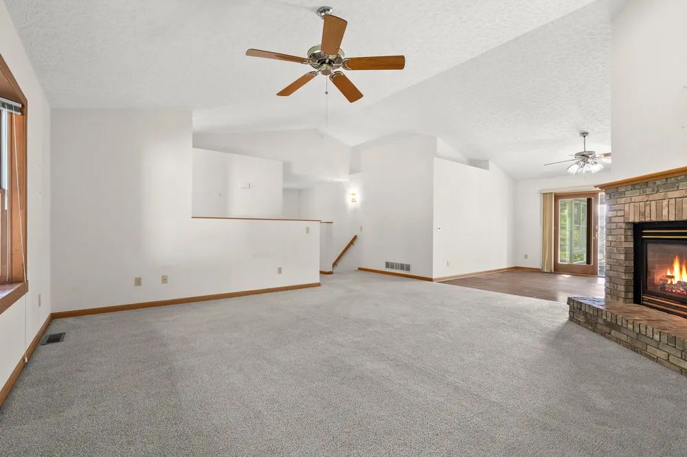 12085 W Indian Lake Drive Vicksburg, MI 49097
